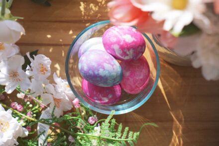 bubble wrap easter egg dye technique