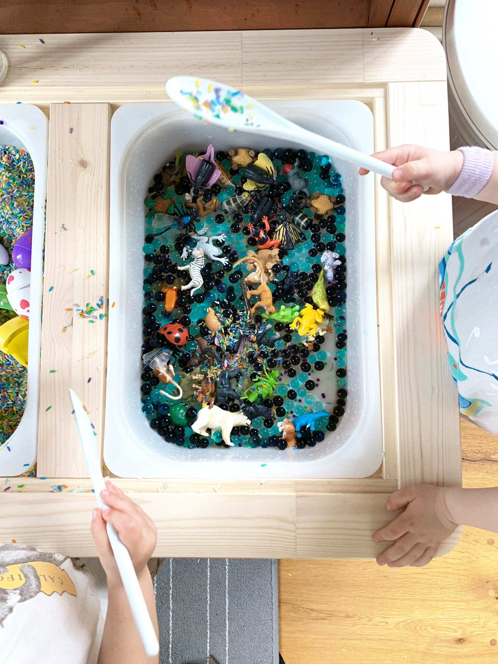 Simple Sensory Bin + Puzzle Play Activity for Preschoolers » Share &  Remember
