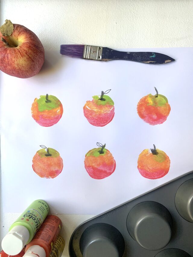 APPLE PRINTS WITH A MUFFIN TIN